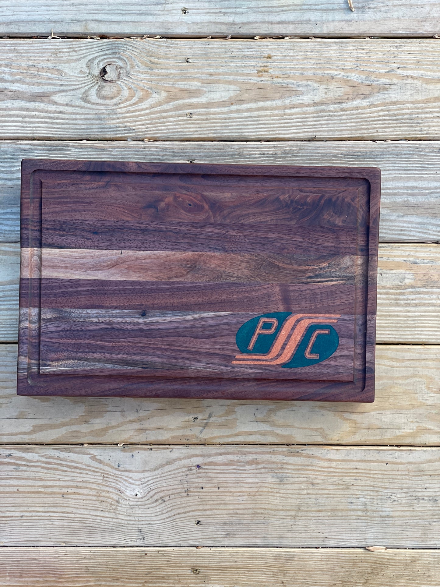 Walnut cutting board with juice grooves *Custom Pre-Order*